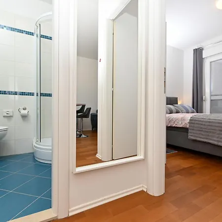 Comfort With Parking & View Apartment